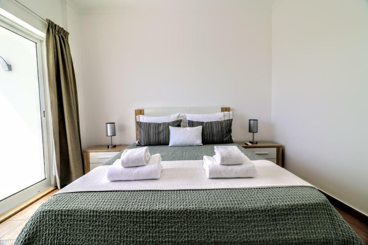By The Sea - Sea View Torres Apartment Portimao Exterior photo